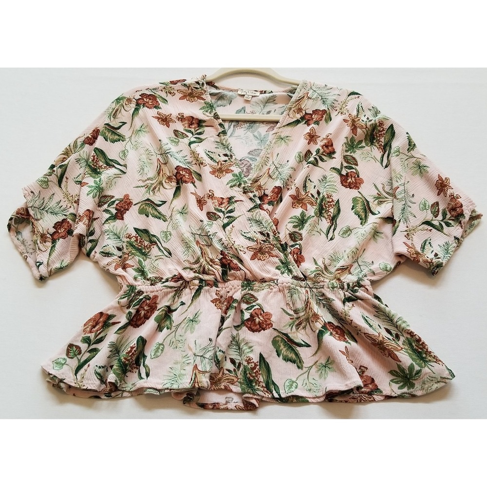 Lily White Peplum Blouse Women's Medium Pink Green Floral Short Sleeve Wrap Top